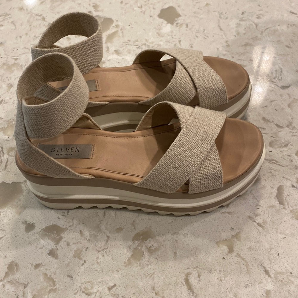 Super cute platform sandals